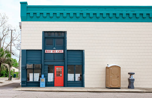 Best Portable toilet rental cost  in Middletown, IN